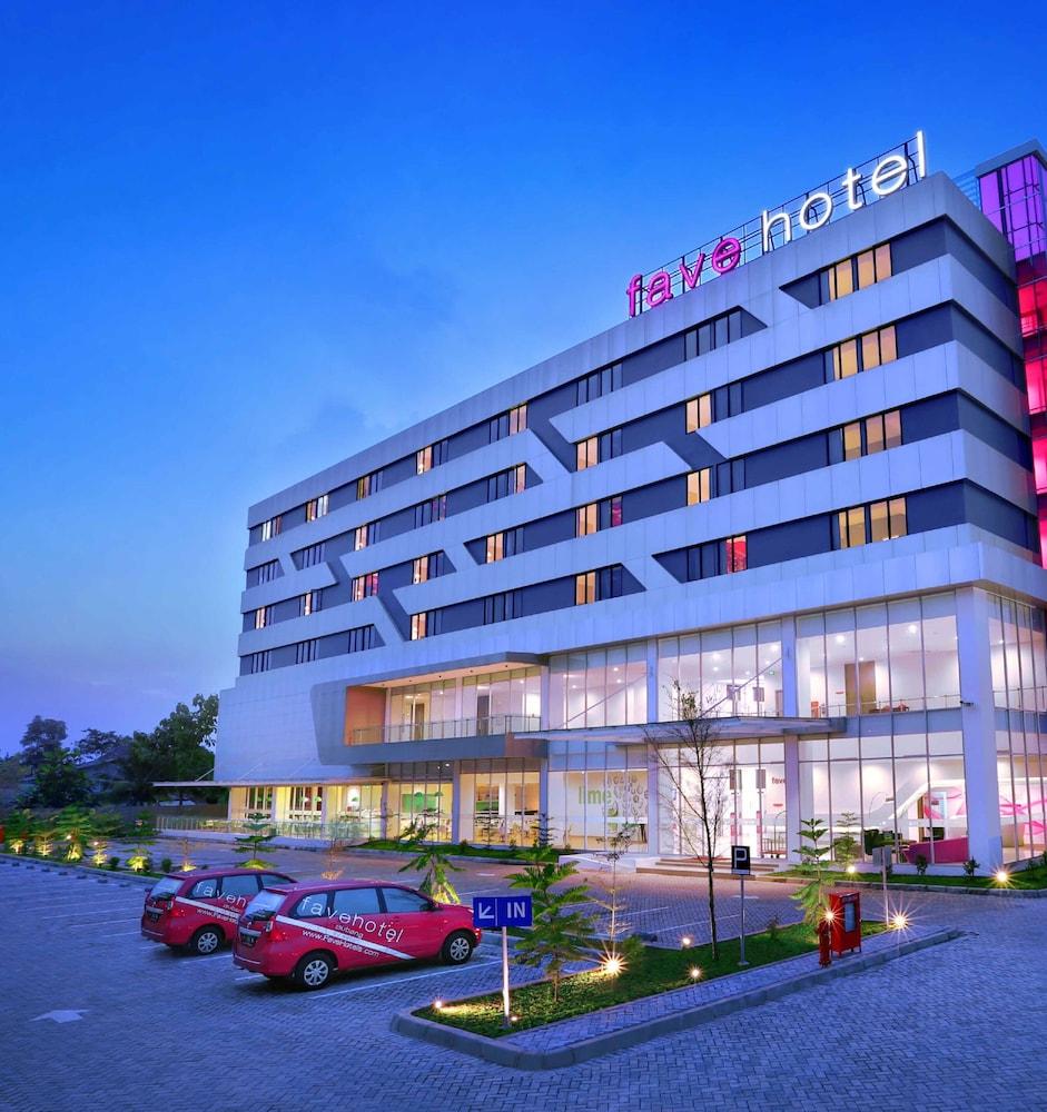 Laska Hotel Subang Luaran gambar